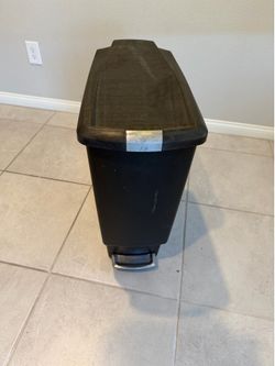 simplehuman 50L (13-Gallon) Semi-Round Plastic Step Trash can