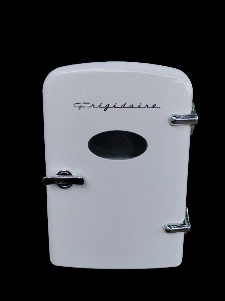 Frigidaire Retro 6 Can Mini Personal Fridge Cooler / Make-up refrigerator 