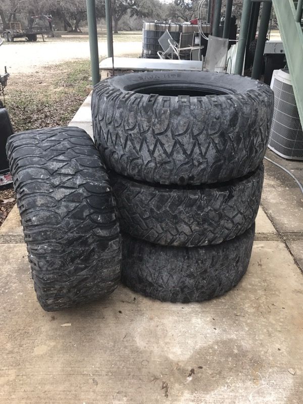 1 38x15 50x20 mickey thompson 1 37x13 50x20 nitto trail grappler for