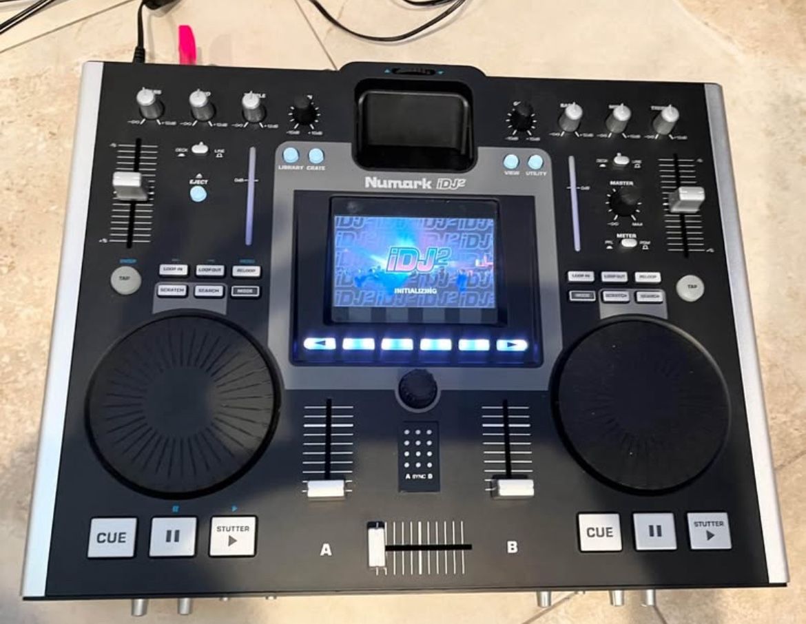 Numark IDJ2 USB Dj System + Scratching Effects