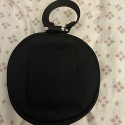 Lululemon Round Zip Pouch Condition: Brand New, Never Used