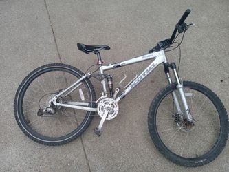 Kona Kikapu Mountain Bike