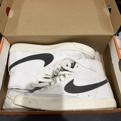 Nike Hightop Shoes 