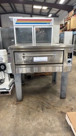 Zesto pizza oven/ Natural Gas