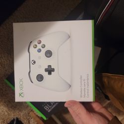 Xbox Series X controller In White