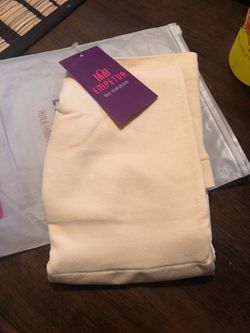 New In Packaging - Shapermint - Empetua All Day Every Day High-Waisted  Shaper Shorts for Sale in Los Angeles, CA - OfferUp