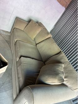 Free 8’ couch
