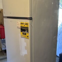 Galanz 12 Cu Ft Top Freezer Refrigerator