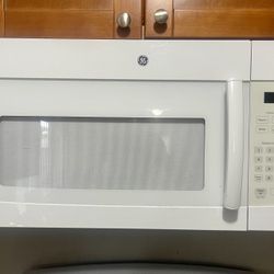 GE Over Stove Microwave 