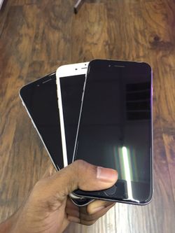 iPhone 6 16GB / 64GB Factory Unlocked Excellent Condition With Free Charger