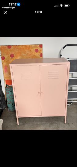 pink locker