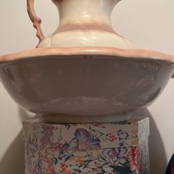 Vintage Pitcher/Bowl
