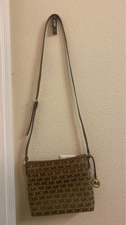 BRAND NEW MICHAEL KORS