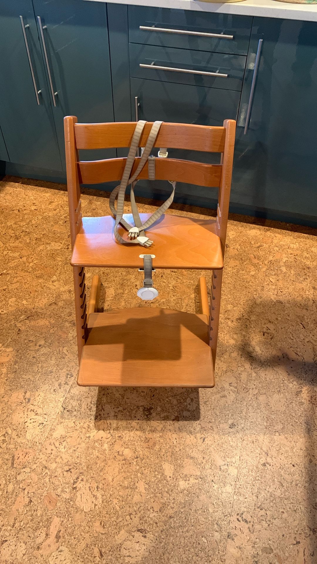 Stokke Tripp Trapp — Highchair— Chair That Grows with the Child™ – A Chair for Life