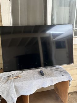 44x25 Roku Tv