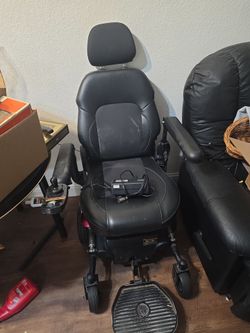 Power wheelchair