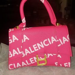 Handbags 