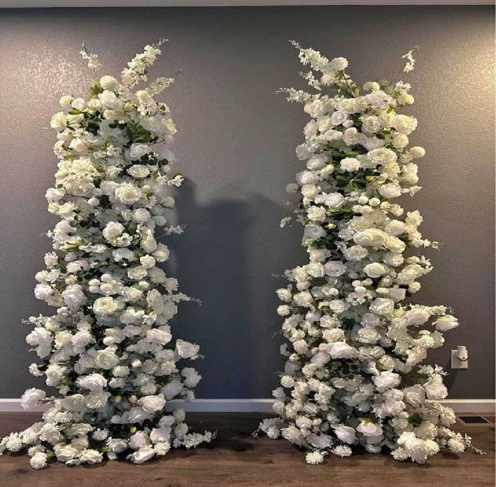 Lovely Wedding Décor – Featuring Beautiful Floral Arches college rule