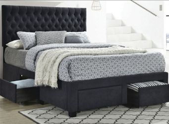 Soledad charcoal queen platform bed