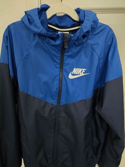 Youth Nike Windbreaker size Large
