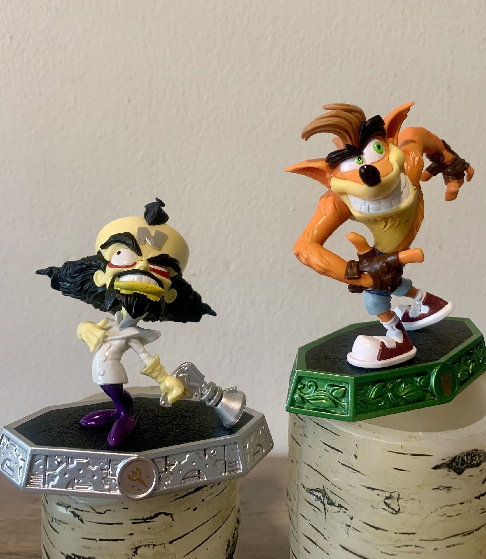 Crash Bandicoot & Dr. Neo Cortex Figure Set