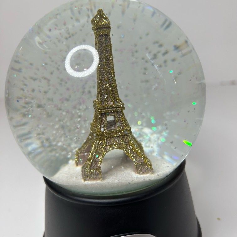2020 Wonderland at Target 2020 Musical Water Snow Globe, Eiffel Tower
