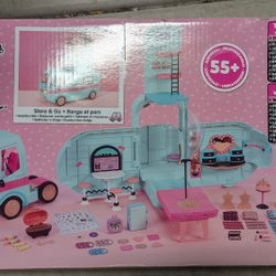 LOL Surprise 2-in-1 Glamper 55+ Surprises