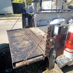 Lift gate Ready For A For F250.....But I Also Have A Bracket Fo F150