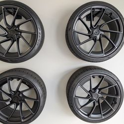 20 Inch Warp wheels And P-Zero Pirelli Tires