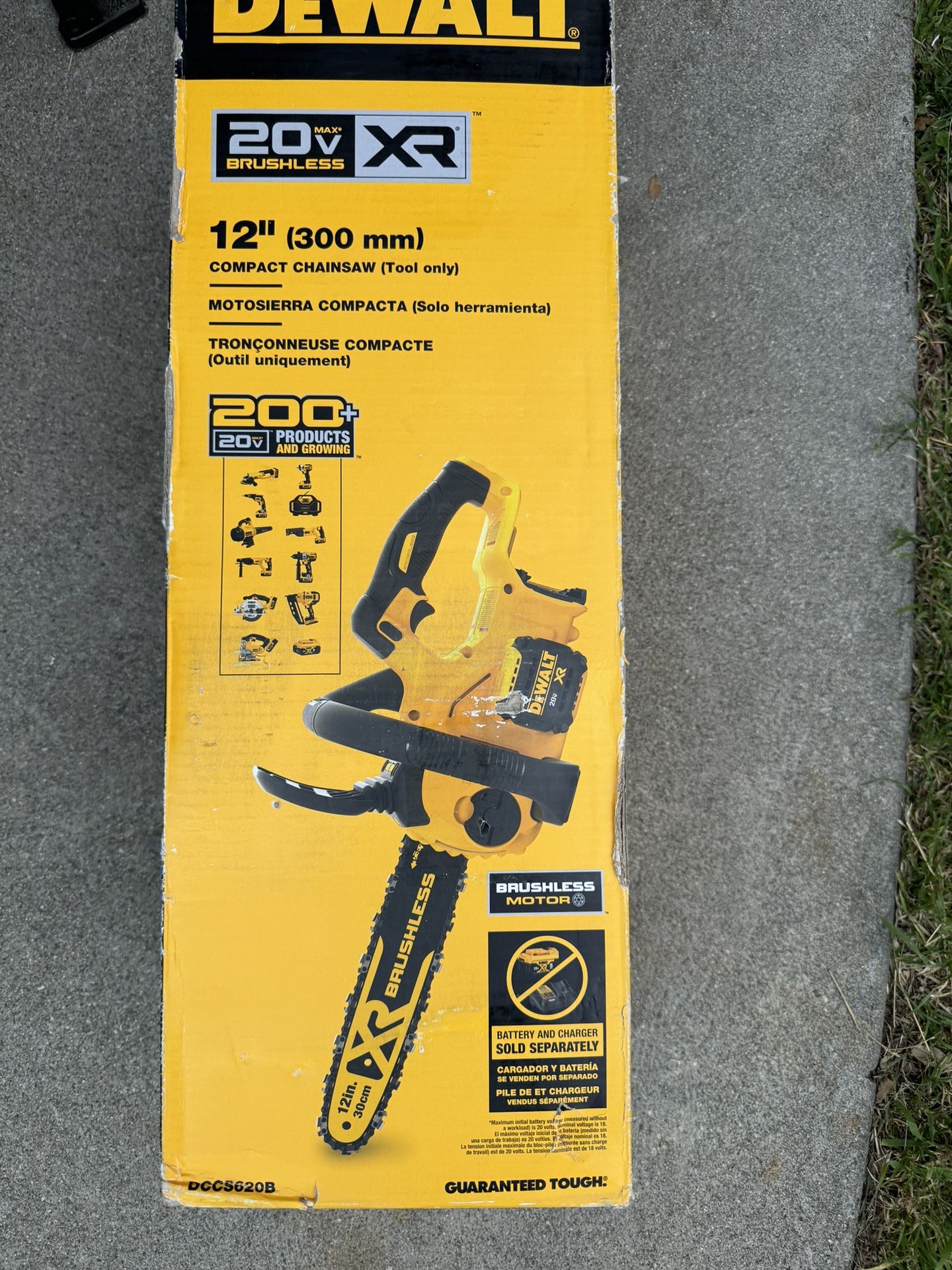 20V MAX 12 in. Cordless Battery Powered Chainsaw (Tool Only)