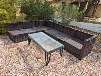 Brown Rattan or Wicker Moduler Patio Outdoor Furniture Set - Comes with 6x 25.5" Adjustable Pieces + Coffee Table!