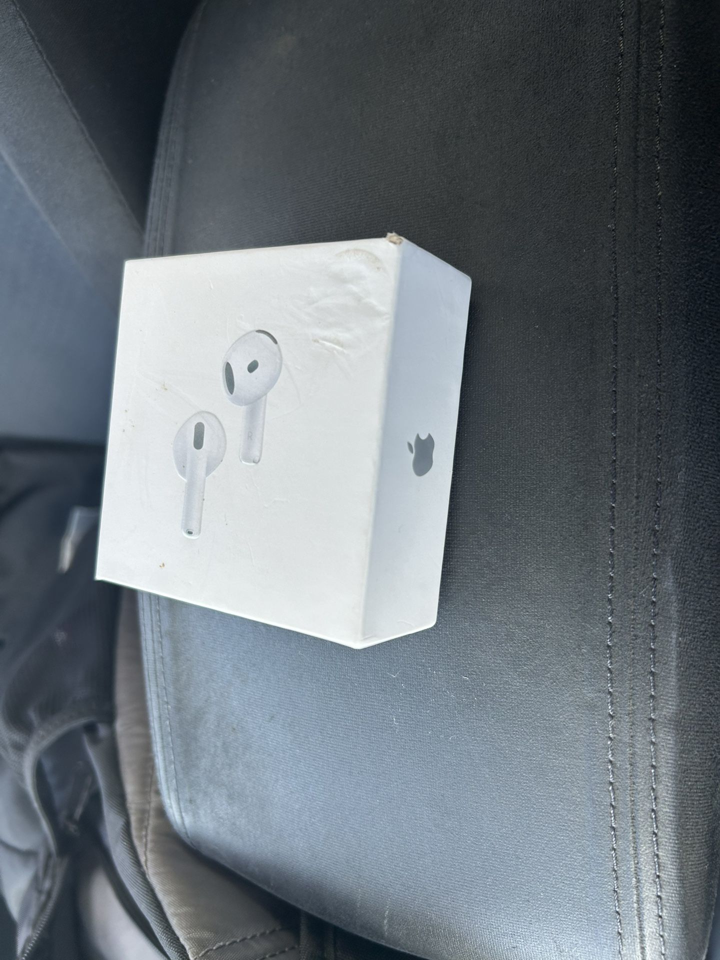 AirPod 4th Generation With Charging Case 