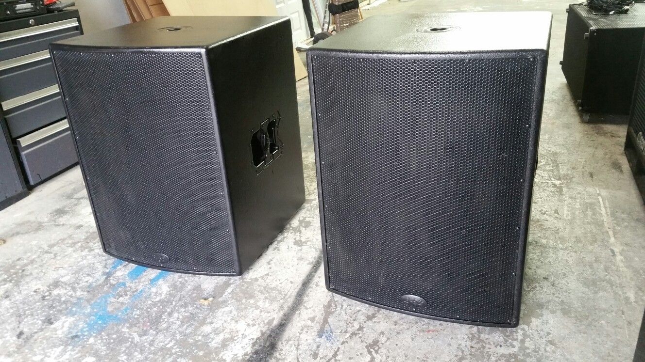 2 B52 PROFESSIONAL SUBWOOFERS 18" 1200watts