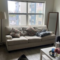 Couch With 2 Small Pillows