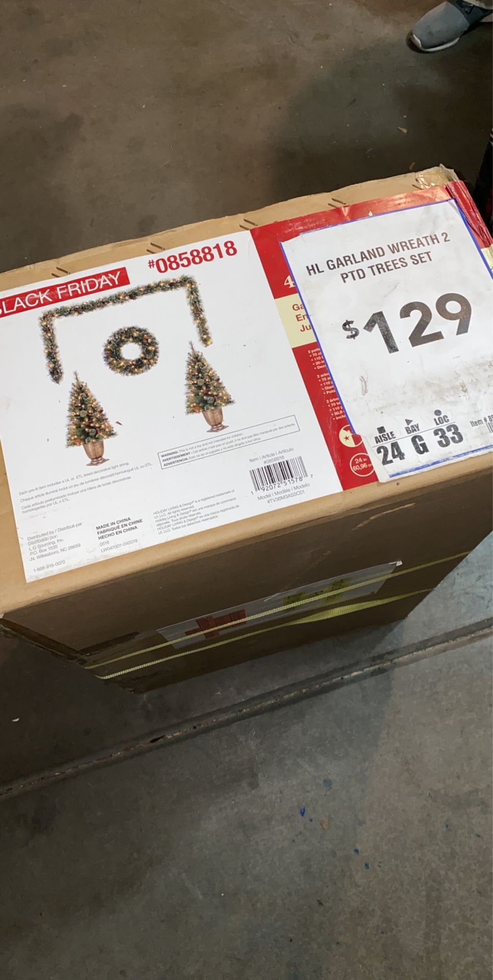 Christmas Decorations Set New In Box