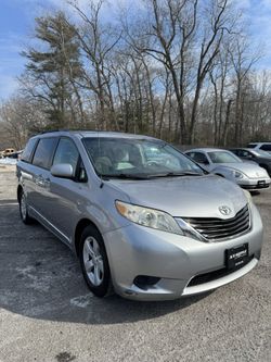 2011 Toyota Sienna