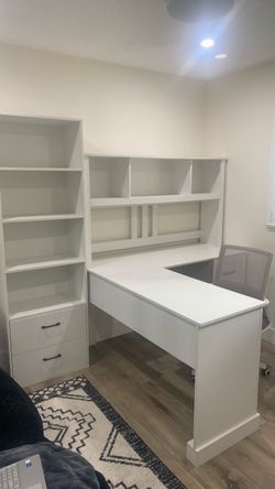 DESK WITH  HUTCH AND BOOKCASE AND CHAIR
