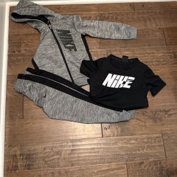 3 Piece Boys Nike Jogger $15 Size 6