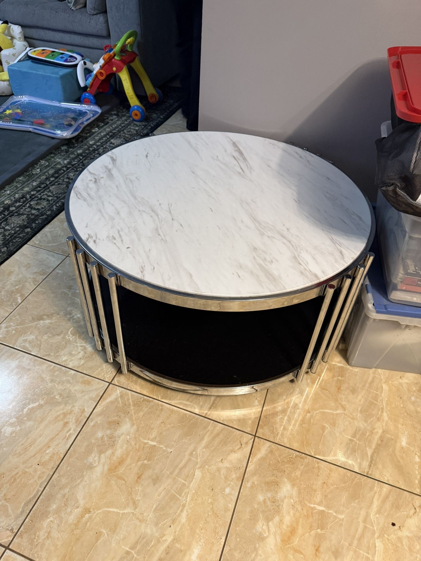 Cocktail Table And End Table