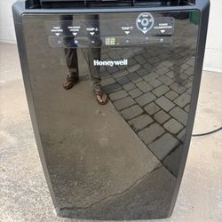 ❄️ Honeywell Portable Air Conditioner – Blows Ice Cold – $85 (Claremont Mesa)