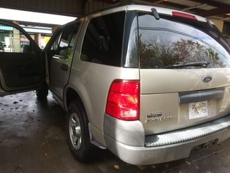 2004 Ford Explorer