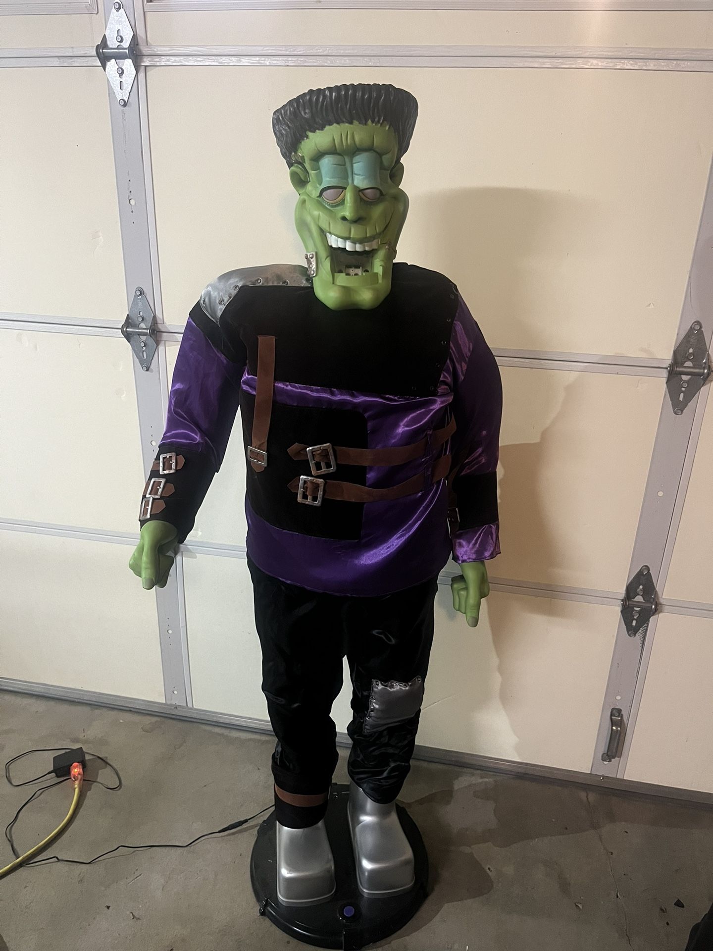 Gemmy 5’ Lifesize Frankenstein Halloween Prop Singing Dancing Monster RARE