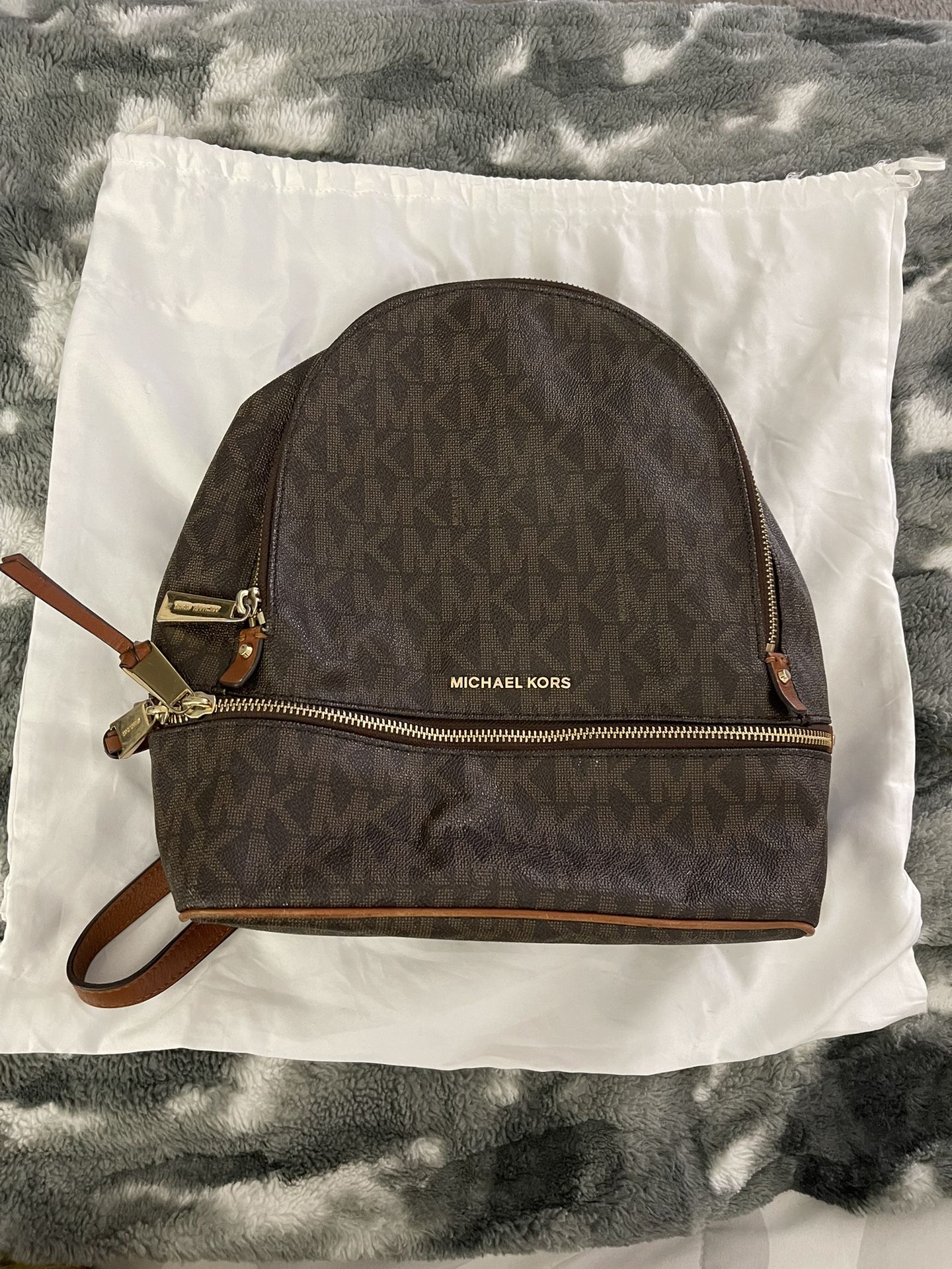 Michael Kors Backpack for Sale in Irving, TX - OfferUp