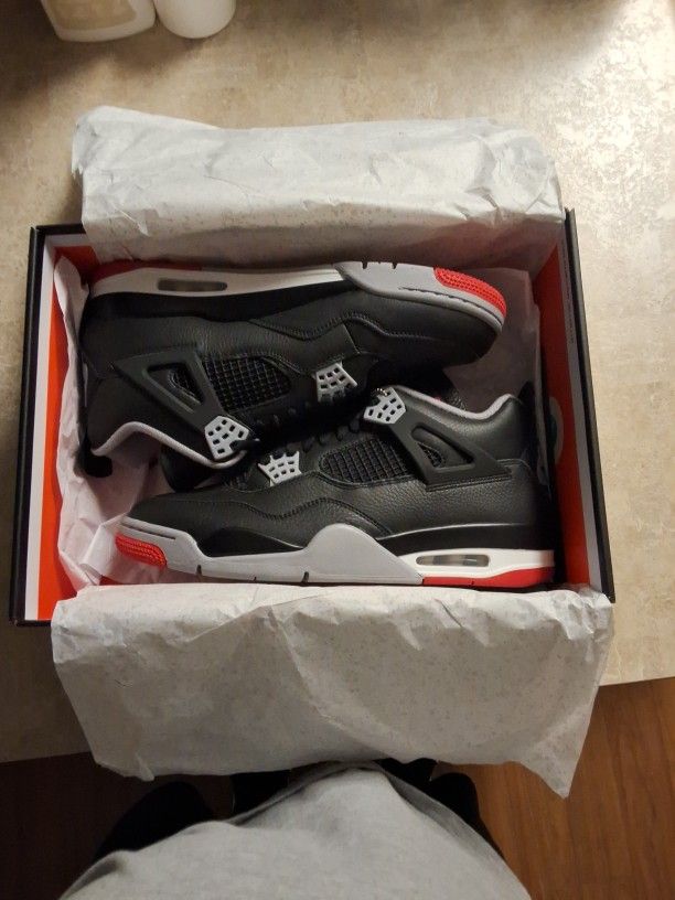 Air Jordan 4 Retro