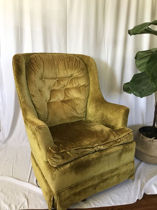 Vintage Green Velvet Chair For In Concord Nc Offerup