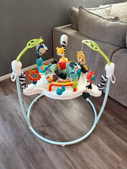 Fisher-Price Jumping Jungle Jumperoo Baby Jumper with Lights and Sound