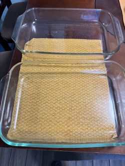 Pyrex Glass Baking Dishes Set of 2