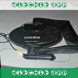 air piece Compact Waffle Maker - Delicious Breakfast Treats Every Day