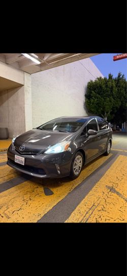 2012 Toyota Prius V