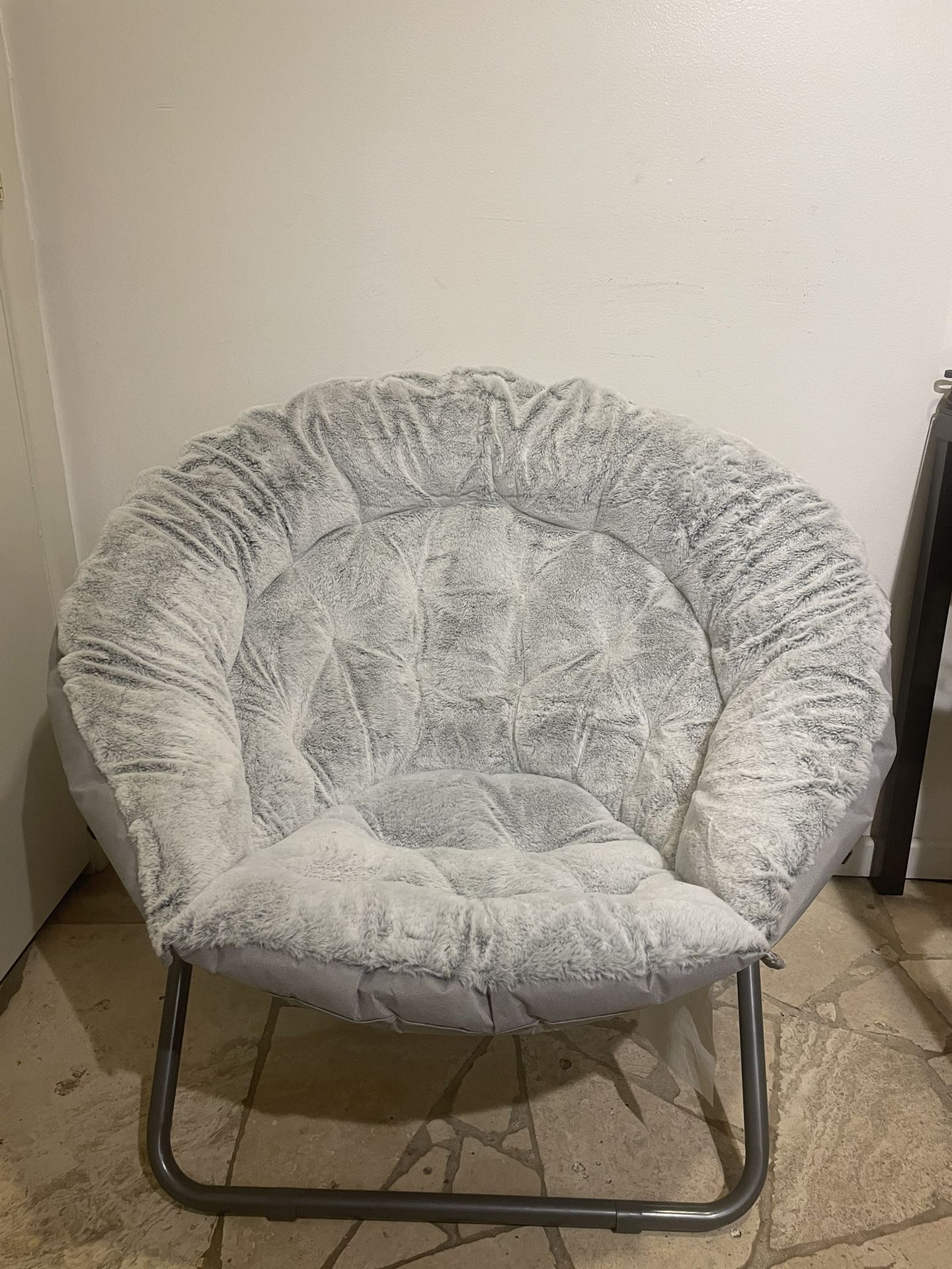 oversized saucer chair 
